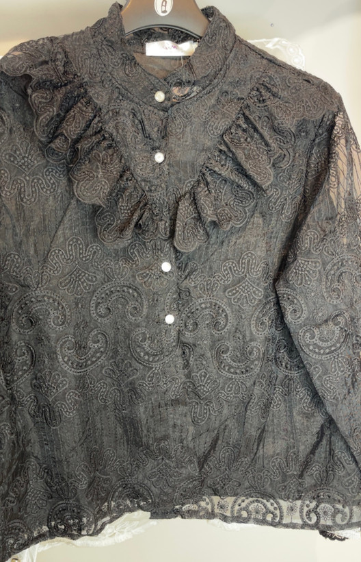 شومیز مجلسی گیپور کیفیت عالی ترند ۲۰۲۶ وارداتی برند Mia Fashion