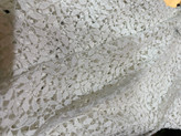 شال رینگی طرح برگ جنس مکرومه ( نخ کتان )